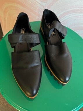 Intervalle size 10 shoes